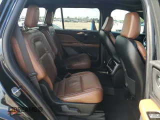 2023 Lincoln Aviator Reserve with VIN 5LM5J7WC2PGL01182, listed as a Copart auction lot 56566495 with 44,247 mi miles and Salvage title. Bid and sale history available at DreamBid. Image 11.