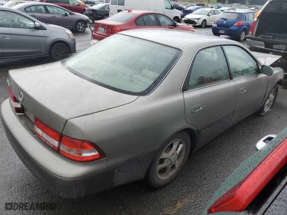 2000 Lexus ES 300 with VIN JT8BF28G7Y5102395, listed as a Copart auction lot 43623815 with 46,257 mi miles and Salvage Title. Bid and sale history available at carsss.com. Image 3.