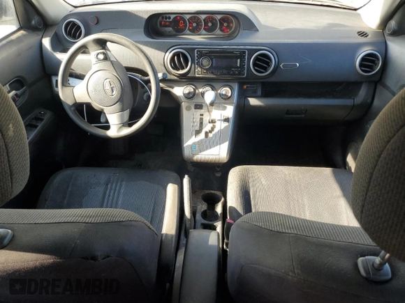 2008 Scion xB z VIN JTLKE50E881029694, wystawiony jako Copart lot #61237275 z przebiegiem 223 109 mil mil oraz Czysty tytuł • Clean title. Historia ofert i sprzedaży dostępna na DreamBid. Obrazek 8.