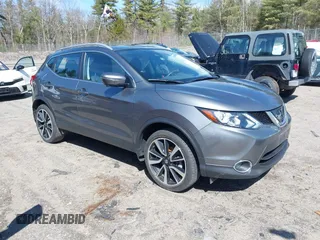 2017 Nissan Rogue SL with VIN JN1BJ1CR8HW118279, listed as a IAAI auction lot 41879325 with 38,780 mi miles and . Bid and sale history available at carsss.com. Image 1.