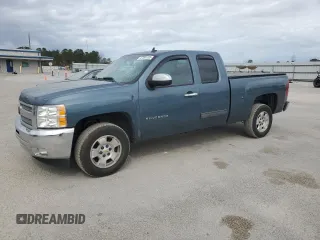 2013 Chevrolet Silverado 1500 LT with VIN 1GCRCSE05DZ260205, listed as a Copart auction lot 47395155 with 119,706 mi miles and Salvage Title. Bid and sale history available at DreamBid. Image 1.