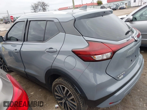 2021 Nissan Kicks SV with VIN 3N1CP5CV9ML473162, listed as a IAAI auction lot 40786414 with 100,107 mi miles. Bid and sale history available at carsss.com. Image 3.