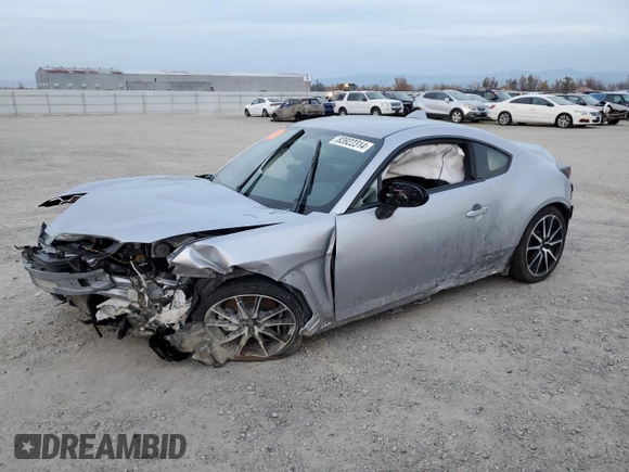 2023 Toyota GR86 with VIN JF1ZNBC10P8761217, listed as a Copart auction lot 83922314 with 27,565 mi miles and Salvage Title. Bid and sale history available at carsss.com. Image 1.