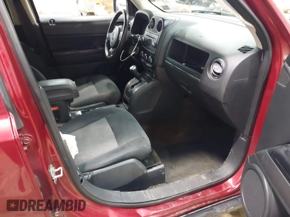 2017 Jeep Patriot High Altitude with VIN 1C4NJRFB1HD159078, listed as a IAAI auction lot 41998941 with 102,194 mi miles. Bid and sale history available at carsss.com. Image 5.