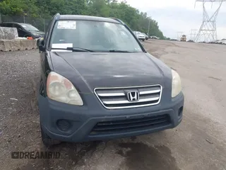 2006 Honda CR-V LX z VIN SHSRD78566U439551, wystawiony jako IAAI lot #42369628 z przebiegiem 211 896 mil mil oraz . Historia ofert i sprzedaży dostępna na DreamBid. Obrazek 6.