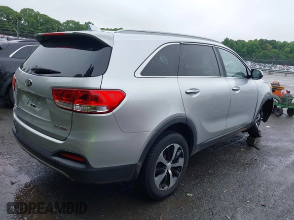 2016 Kia Sorento EX with VIN 5XYPH4A15GG009402, listed as a IAAI auction lot 42365601 with 179,915 mi miles and . Bid and sale history available at DreamBid. Image 4.