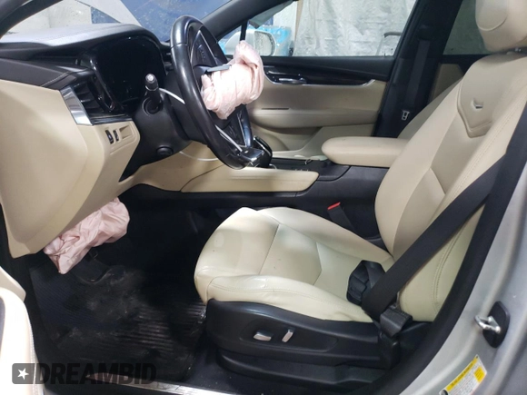 2018 Cadillac XT5 AWD with VIN 1GYKNBRS6JZ193224, listed as a Copart auction lot 44047695 with 105,654 mi miles and Salvage title. Bid and sale history available at DreamBid. Image 7.