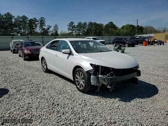 2015 Toyota Camry XLE with VIN 4T1BF1FK0FU947610, listed as a Copart auction lot 50599385 with 132,118 mi miles and Salvage Title. Bid and sale history available at carsss.com. Image 13.