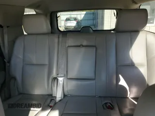 2014 GMC Yukon SLT z VIN 1GKS1CE06ER123325, wystawiony jako Copart lot #50320645 z przebiegiem 334 242 mil mil oraz Szkody całkowita. Historia ofert i sprzedaży dostępna na DreamBid. Obrazek 10.