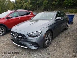 2021 Mercedes-Benz E 350 with VIN W1KZF8EB2MA926131, listed as a Copart auction lot 61030212 with 4,510 mi miles and . Bid and sale history available at DreamBid. Image 2.