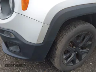 2017 Jeep Renegade Latitude с VIN ZACCJBBB5HPG65695, выставлен на аукционе IAAI как лот 42198830 с пробегом 68 881 миль миль и . История ставок и продаж доступна на DreamBid. Изображение 6.