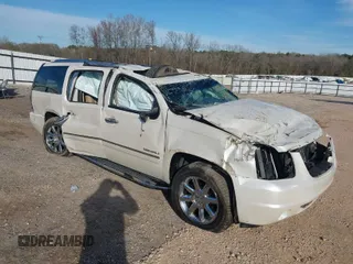 2011 GMC Yukon XL Denali with VIN 1GKS1MEFXBR362527, listed as a IAAI auction lot 41342493 with 227,251 mi miles. Bid and sale history available at carsss.com. Image 1.