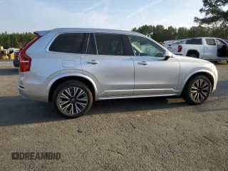 2020 Volvo XC90 Momentum with VIN YV4102CK5L1621422, listed as a Copart auction lot 49204565 with 29,860 mi miles and Salvage Title. Bid and sale history available at carsss.com. Image 3.