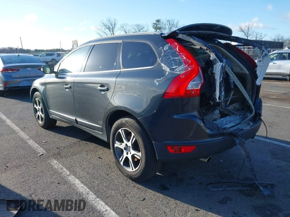 2012 Volvo XC60 3.0L with VIN YV4902DZ9C2309922, listed as a IAAI auction lot 41853170 with 121,325 mi miles. Bid and sale history available at carsss.com. Image 3.