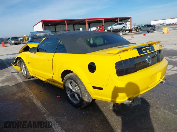 2006 Ford Mustang GT Deluxe with VIN 1ZVFT85H065120839, listed as a IAAI auction lot 41479836 with 87,079 mi miles. Bid and sale history available at carsss.com. Image 3.