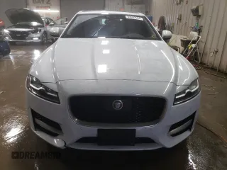 2016 Jaguar XF with VIN SAJBL4BV5GCY00349, listed as a Copart auction lot 83692684 with 71,741 mi miles and Salvage Title. Bid and sale history available at DreamBid. Image 5.