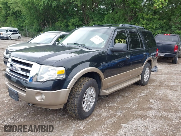 2013 Ford Expedition XLT с VIN 1FMJU1J54DEF31876, выставлен на аукционе IAAI как лот 42512937 с пробегом 240 046 миль миль и . История ставок и продаж доступна на DreamBid. Изображение 2.