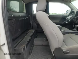 2018 Toyota Tacoma SR z VIN 5TFRX5GN4JX109409, wystawiony jako Copart lot #56705025 z przebiegiem 155 096 mil mil oraz Czysty tytuł • Clean title. Historia ofert i sprzedaży dostępna na DreamBid. Obrazek 10.