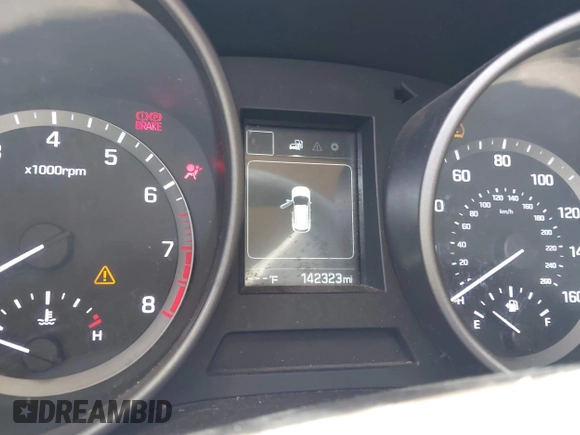 2017 Hyundai Santa Fe 2.4L with VIN 5XYZTDLB0HG459456, listed as a IAAI auction lot 42290817 with 142,323 mi miles and . Bid and sale history available at DreamBid. Image 7.