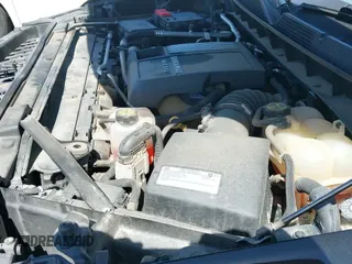 2020 Chevrolet Silverado 1500 LT z VIN 3GCUYDET7LG270573, wystawiony jako IAAI lot #42848333 z przebiegiem 157 061 mil mil oraz . Historia ofert i sprzedaży dostępna na DreamBid. Obrazek 18.
