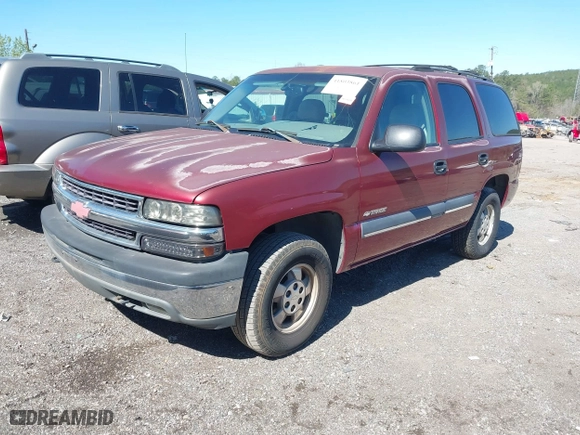 2002 Chevrolet Tahoe LT with VIN 1GNEC13Z22R284959, listed as a IAAI auction lot 41803861 with 278,795 mi miles. Bid and sale history available at carsss.com. Image 2.