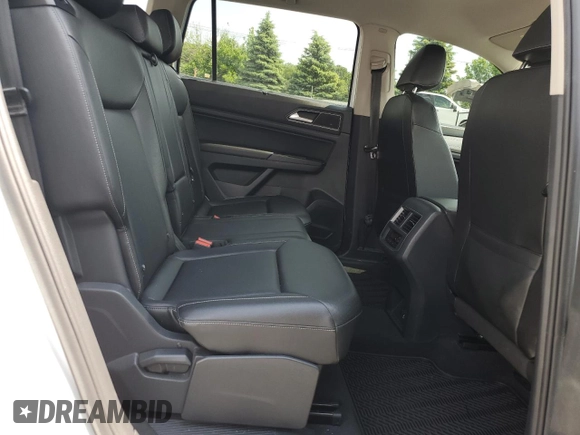 2019 Volkswagen Atlas SE with VIN 1V2LR2CA8KC572484, listed as a Copart auction lot 60793785 with 100,311 mi miles and Salvage title. Bid and sale history available at DreamBid. Image 11.