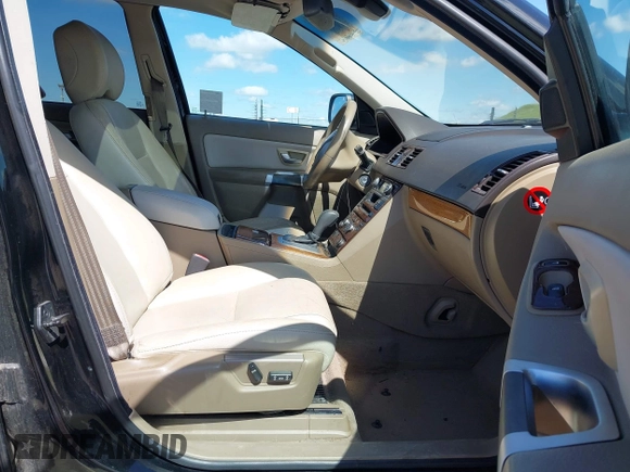 2008 Volvo XC90 I6 with VIN YV4CY982581420128, listed as a IAAI auction lot 41937566 with 229,181 mi miles. Bid and sale history available at carsss.com. Image 5.