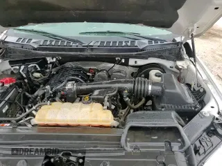 2018 Ford F-150 XL with VIN 1FTMF1CB1JFD61156, listed as a Copart auction lot 86083085 with 114,798 mi miles and Clean title. Bid and sale history available at DreamBid. Image 13.