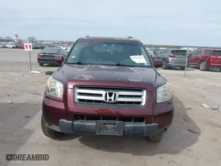 2008 Honda Pilot VP with VIN 5FNYF28298B024958, listed as a IAAI auction lot 41795162 with 196,394 mi miles. Bid and sale history available at carsss.com. Image 11.