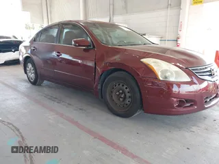 2012 Nissan Altima S z VIN 1N4AL2AP1CC133815, wystawiony jako IAAI lot #42342018 z przebiegiem 184 067 mil mil oraz . Historia ofert i sprzedaży dostępna na DreamBid. Obrazek 1.