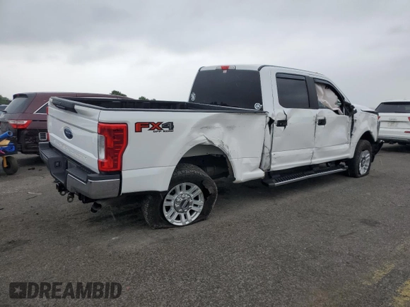 2018 Ford F-250 XL with VIN 1FT7W2B68JED04577, listed as a Copart auction lot 62562155 with 80,457 mi miles and Salvage title. Bid and sale history available at DreamBid. Image 3.