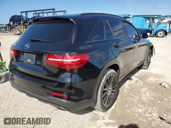2019 Mercedes-Benz GLC with VIN WDC0G4JB5KV183673, listed as a Copart auction lot 71977992 with 61,125 mi miles. Bid and sale history available at carsss.com. Image 3.