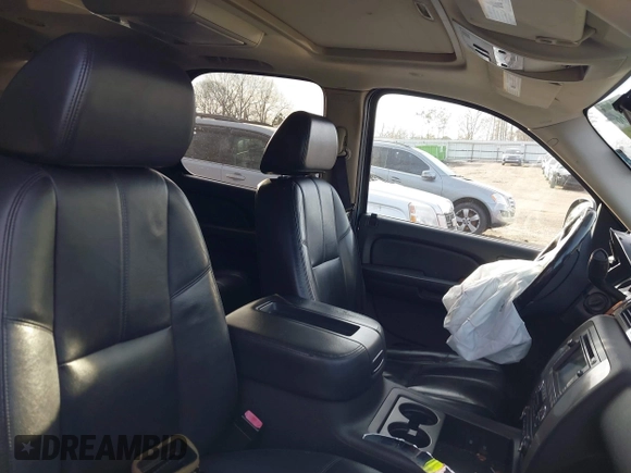 2008 GMC Yukon SLT w/4SB with VIN 1GKFC13J48R152967, listed as a IAAI auction lot 41307366 with 183,151 mi miles. Bid and sale history available at carsss.com. Image 5.