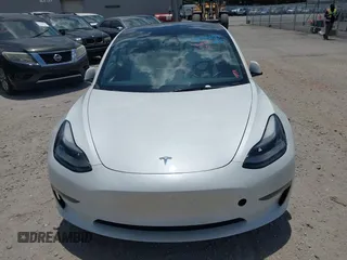 2023 Tesla Model 3 с VIN 5YJ3E1EA0PF483099, выставлен на аукционе IAAI как лот 42545197 с пробегом 72 592 миль миль и . История ставок и продаж доступна на DreamBid. Изображение 12.