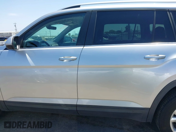 2018 Volkswagen Atlas SE with VIN 1V2DP2CA3JC599181, listed as a IAAI auction lot 42293017 with 70,589 mi miles and . Bid and sale history available at DreamBid. Image 15.