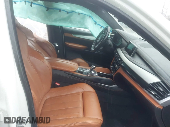 2016 BMW X6 M with VIN 5YMKW8C50G0R43150, listed as a IAAI auction lot 41463258 with 81,202 mi miles. Bid and sale history available at carsss.com. Image 5.
