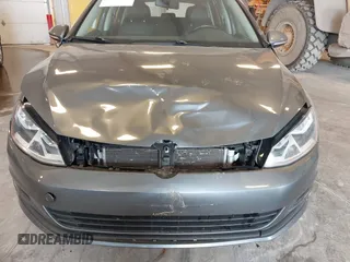 2015 Volkswagen Golf S z VIN 3VWCA7AU0FM515720, wystawiony jako IAAI lot #42095802 z przebiegiem 129 596 mil mil oraz . Historia ofert i sprzedaży dostępna na DreamBid. Obrazek 6.