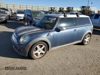 2010 MINI Clubman z VIN WMWML3C5XATX37205, wystawiony jako Copart lot #88576385 z przebiegiem 156 473 mil mil oraz Czysty tytuł • Clean title. Historia ofert i sprzedaży dostępna na DreamBid. Obrazek 1.