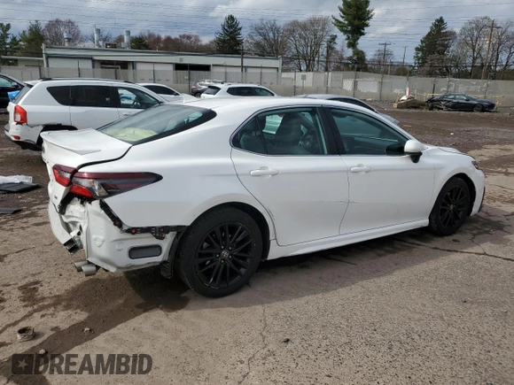 2021 Toyota Camry SE Nightshade with VIN 4T1G11AK5MU412927, listed as a Copart auction lot 51737555 with 70,236 mi miles and Salvage Title. Bid and sale history available at DreamBid. Image 3.