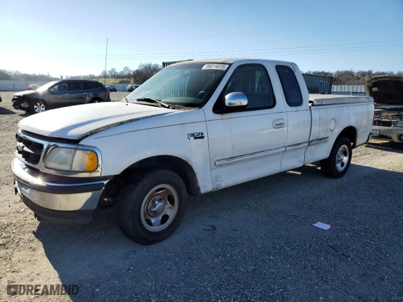 1997 Ford F-150 Standard with VIN 1FTDX1765VKA34301, listed as a Copart auction lot 88819225 with 130,173 mi miles and Salvage Title. Bid and sale history available at carsss.com. Image 1.
