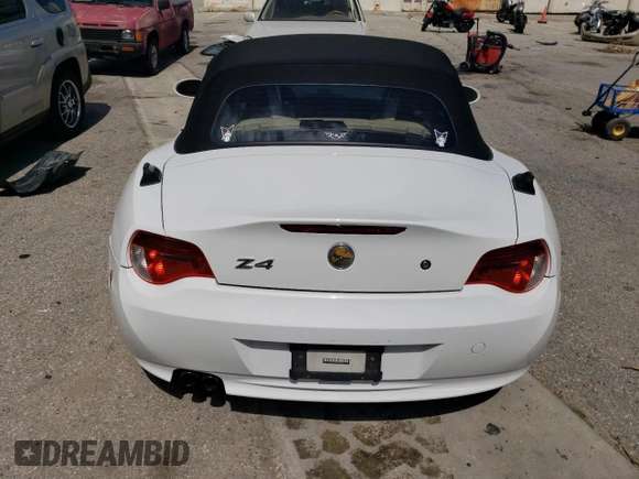 2007 BMW Z4 3.0i with VIN 4USBU33587LW70632, listed as a Copart auction lot 51910635 with 198,700 mi miles and Clean Title. Bid and sale history available at carsss.com. Image 6.