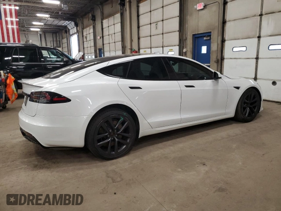 2023 Tesla Model S с VIN 5YJSA1E5XPF520265, выставлен на аукционе Copart как лот 54833255 с пробегом 16 502 миль миль и Списание • Salvage title. История ставок и продаж доступна на DreamBid. Изображение 3.