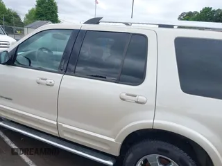 2005 Ford Explorer z VIN 1FMDU75K75ZA57352, wystawiony jako IAAI lot #42134980 z przebiegiem Nie podano mil oraz . Historia ofert i sprzedaży dostępna na DreamBid. Obrazek 15.