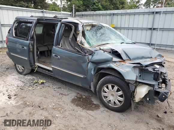 2005 Chrysler Town & Country Touring z VIN 2C4GP54L35R460908, wystawiony jako Copart lot #74486784 z przebiegiem Nie podano mil oraz Szkoda całkowita • Salvage title. Historia ofert i sprzedaży dostępna na DreamBid. Obrazek 4.