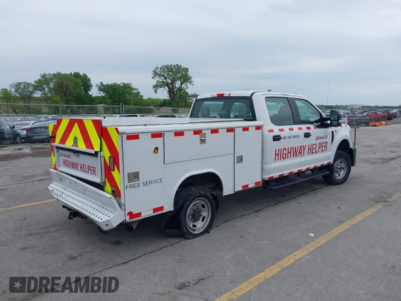 2019 Ford F-250 XL with VIN 1FT7W2B63KED86395, listed as a IAAI auction lot 42357685 with 427,328 mi miles and . Bid and sale history available at DreamBid. Image 4.
