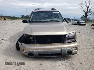 2004 Chevrolet TrailBlazer EXT LS with VIN 1GNET16S946150937, listed as a Copart auction lot 60448924 with 185,621 mi miles and Clean Title. Bid and sale history available at DreamBid. Image 5.