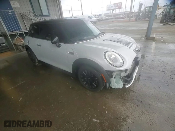 2014 MINI Hardtop S with VIN WMWXM7C57ET985421, listed as a Copart auction lot 49443335 with 76,168 mi miles and Salvage Title. Bid and sale history available at DreamBid. Image 12.