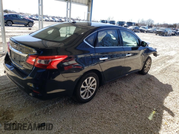 2018 Nissan Sentra SV z VIN 3N1AB7AP8JL657347, wystawiony jako Copart lot #47239325 z przebiegiem Nie podano mil oraz Szkoda całkowita • Salvage title. Historia ofert i sprzedaży dostępna na DreamBid. Obrazek 3.