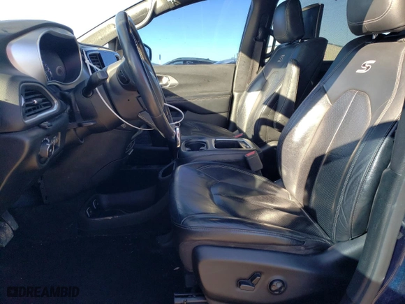 2018 Chrysler Pacifica Touring L Plus with VIN 2C4RC1EG1JR261817, listed as a Copart auction lot 88511415 with 124,099 mi miles and Clean Title. Bid and sale history available at carsss.com. Image 7.
