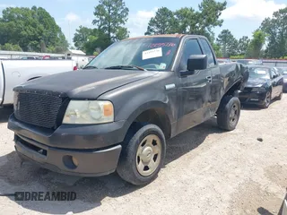2006 Ford F-150 XL z VIN 1FTRF12W06KB40592, wystawiony jako IAAI lot #42255736 z przebiegiem 206 828 mil mil oraz . Historia ofert i sprzedaży dostępna na DreamBid. Obrazek 17.